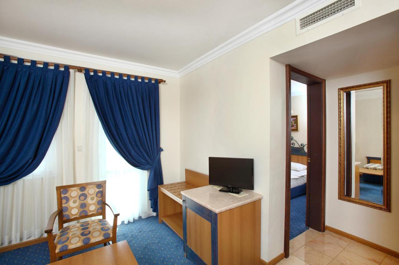 גומולדור Club Yali Hotels & Resort מראה חיצוני תמונה